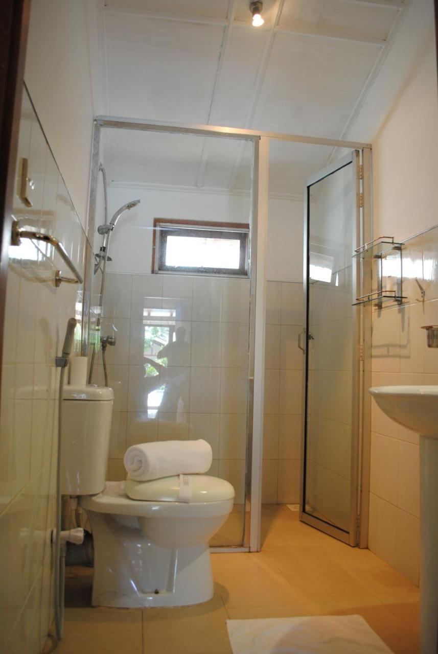 Sujeewani Villa Negombo Zimmer foto